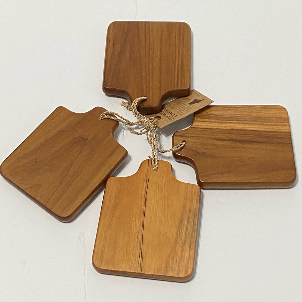 Teak Wood Trivet and Four Coaster Set with Maine Design - Picture 7 of 10